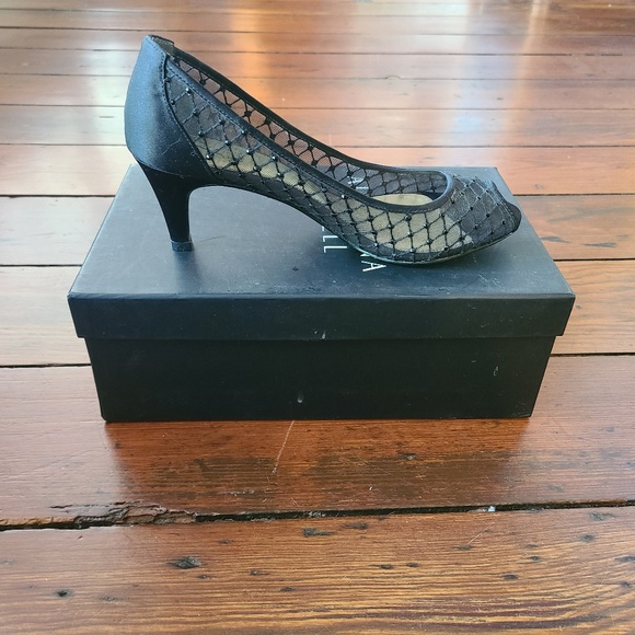 Adrianna Papell Jamie Black Saba Mesh Peep Toe Pump 8 - Picture 4 of 6